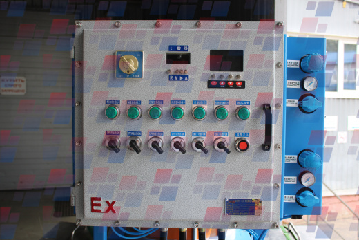 Установка для нанесения двухкомпонентных покрытий аналог Graco XP70